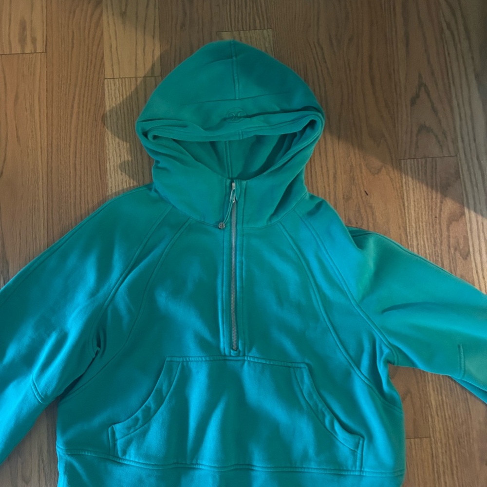 Lululemon Scuba sweatshirt